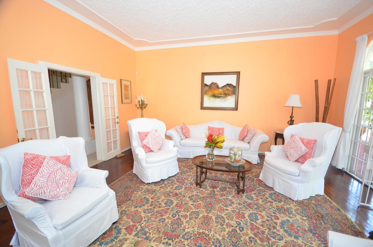 Summerhill Four Bedroom Villa Монтего Бей Екстериор снимка